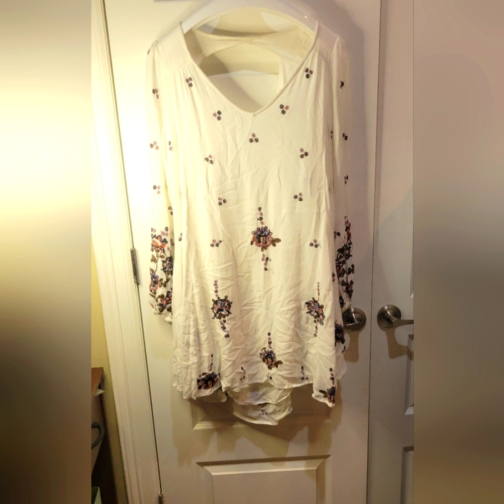 Free People Embroidered boho Floral White Dress Women’s  Small - Picture 3 of 10